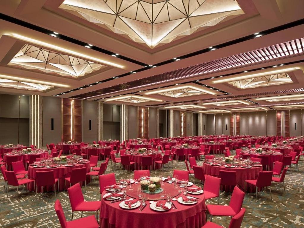New World Guiyang Hotel Εξωτερικό φωτογραφία